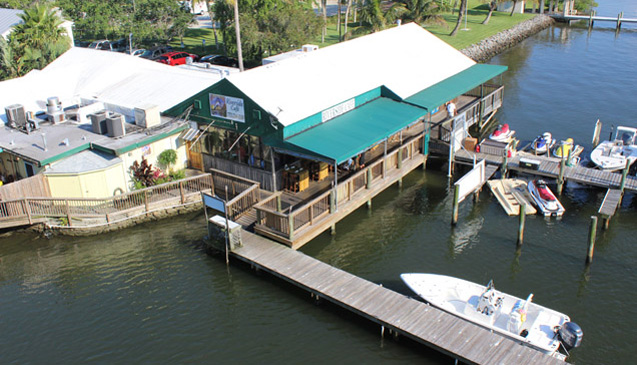 the-riverside-caf-fine-dining-and-bar-along-the-indian-river-lagoon-in